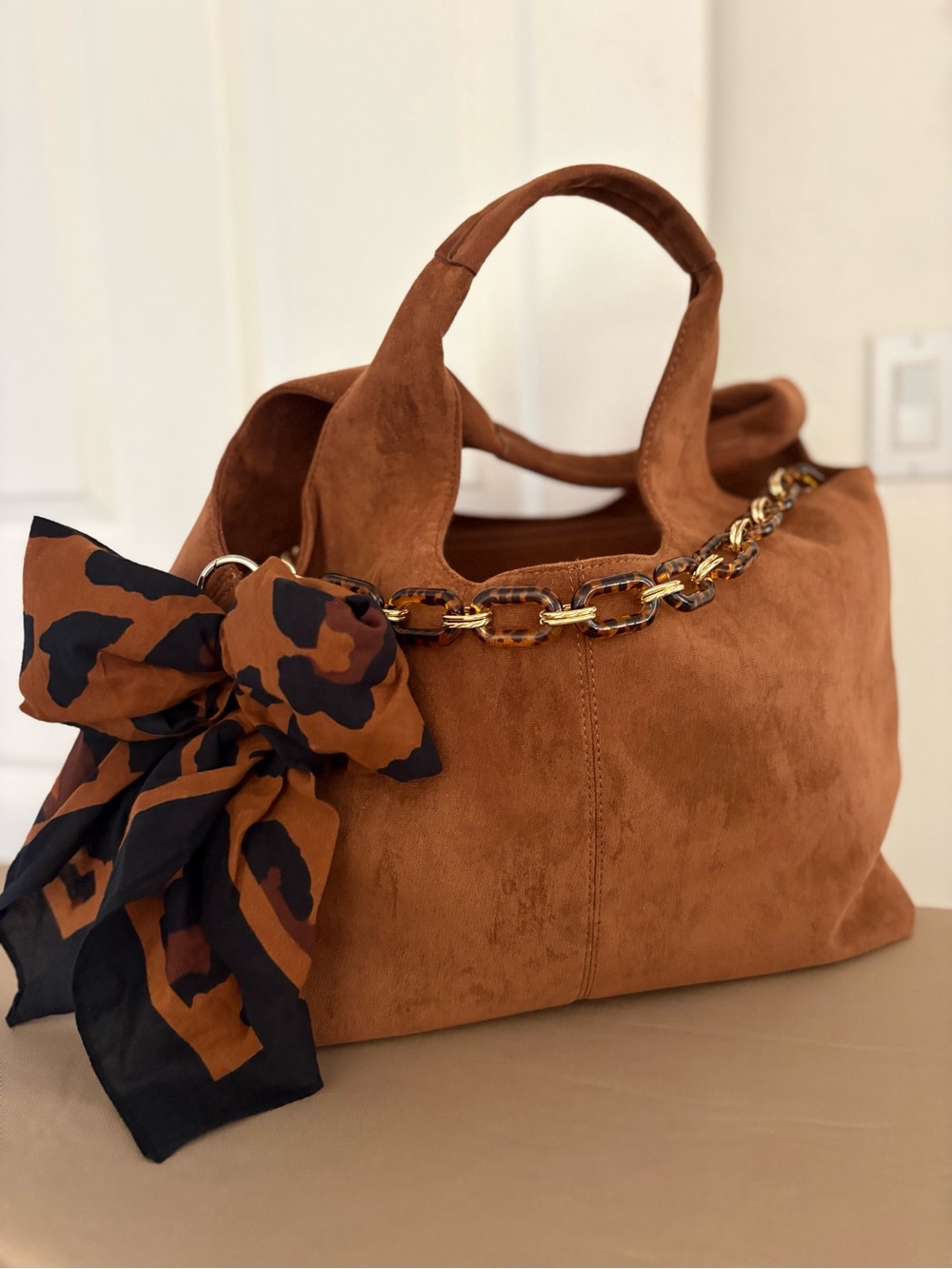 Gorgeous Suede Camel, Shoulder Bag W insert.